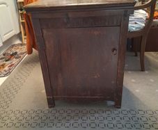 1920- 1950s Singer sewing machine cabinet
