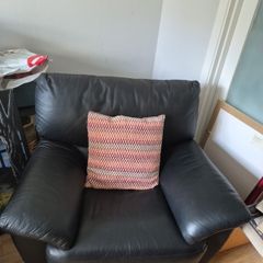 2 x Leather Reclining Armchairs