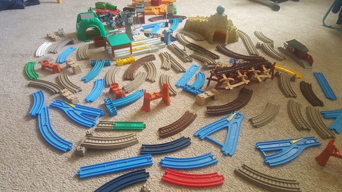 Thomas and friends battery powered big set