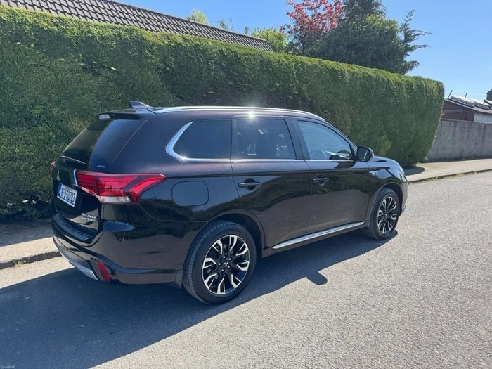 2016 Mitsubishi Outlander PHEV