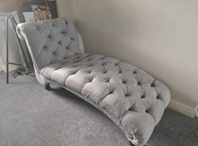 Chaise Lounge