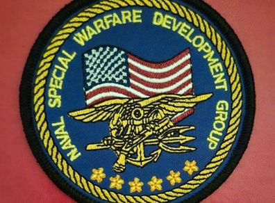United States, naval special warfare development group.