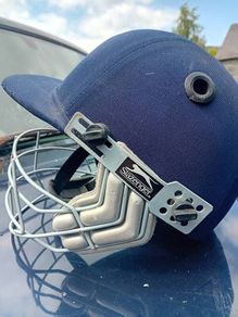 Slazenger Pro Cricket Helmet