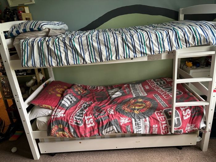 Bunk Bed with sleeper