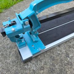 Tile cutter