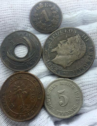 Mixed country coin lot see pictures