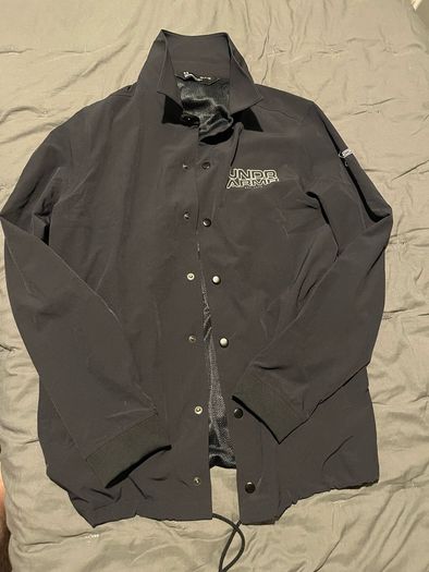 under armour jacket size S / M