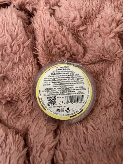 essence BLUSH crush! Powder Blush Shade 10 Caramel Latte (Swatched Once)
