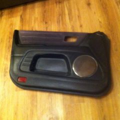 Lexus is200, 4x Very Good Black Door cards.