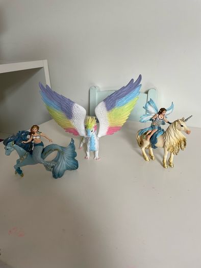 Unicorn Figures