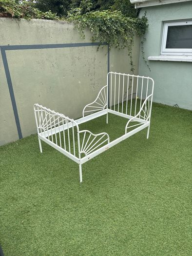 kids bed