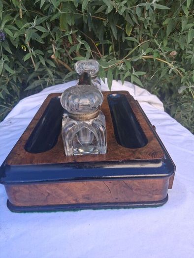 Victorian Burr Walnut Table Inkwell Stand