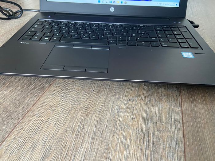 Hp Zbook G3, 6th gen - 8 cores I7, 512 GB NVME SSD, 15" Full HD, 16GB Ram DDR4, Dual Graphics-2GB GDDR5 NVIDIA Video Dedicated+ Intel HD, Win 11 Pro