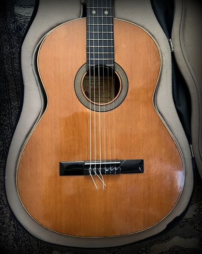 ALHAMBRA Spanish Classical Guitar