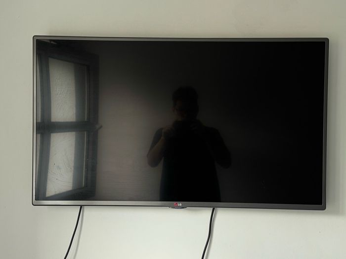 LG tv 42inch