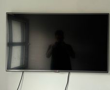 LG tv 42inch