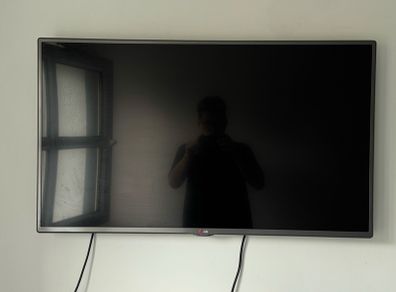 LG tv 42inch