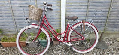 Women bike