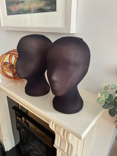 2 Mannequin  Heads