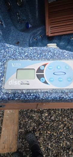 7 seater jacuzzi
