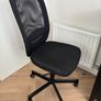 Office chair in black Image 3