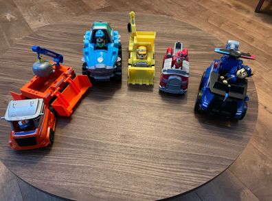 Paw Patrol -5 vehicles and characters