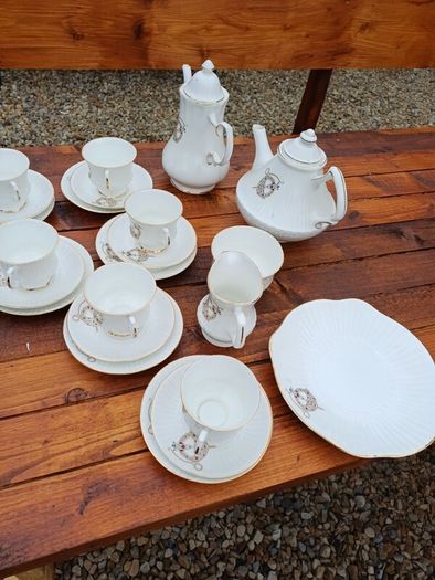Vintage Tara Brooch Teaset