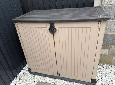 Keter Store 880L Garden storage box - Beige & brown