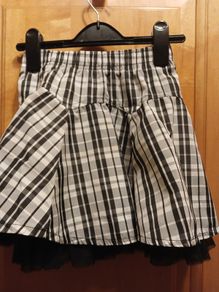 Cute little skirt, Age 3-4