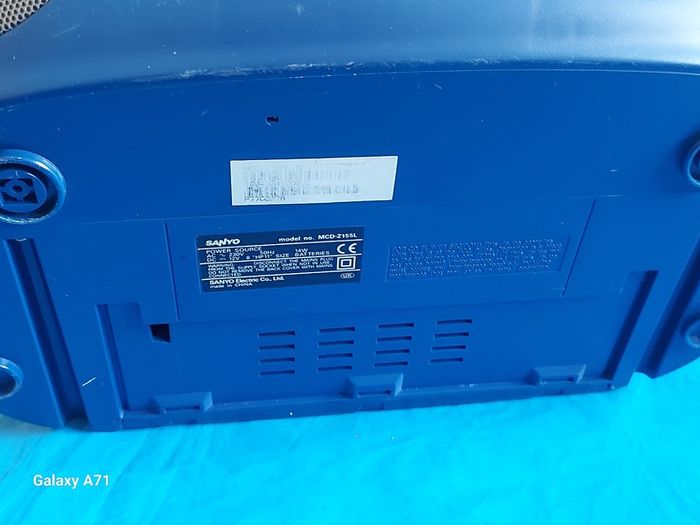 SANYO CD, Tape and Radio music System, Model MCD-Z155L, in excellent condition, and all functions work fine,