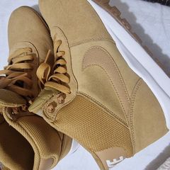 man trainers