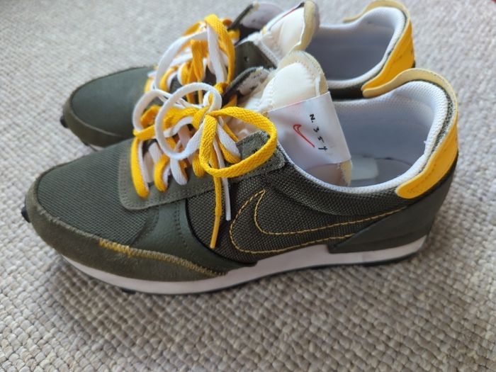 Nike N.354 Green and yellow