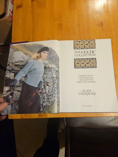 The Celtic Collection By Alice Stormore.  25 Original Knitwear Designs.  Photographs By Mike Budd. Large Volume Hardback In Good Condition.  See Photos For Same.