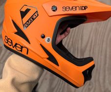 7IDP Full Face Mountain Bike helmet