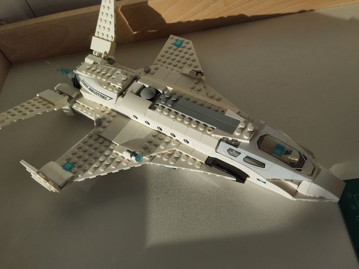 LEGO Marvel Spider-Man  Stark Jet and the Drone Attack 76130  Incomplete