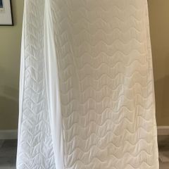 Single bedframe & mattress x2