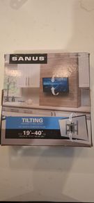 SANUS TV wall Mount
