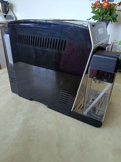 DeLonghi Autentica Cappuccino