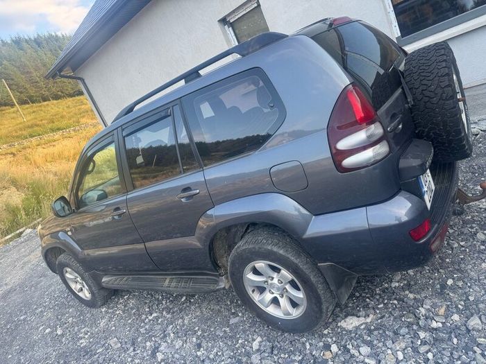 2003 Toyota Landcruiser 8 seater