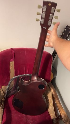 electric guitar