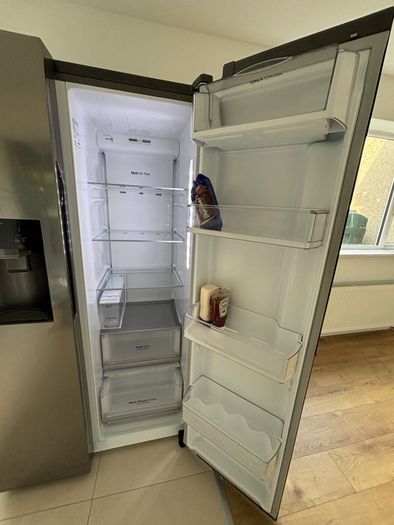 LG Fridge