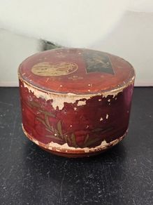 Antique Japanese Meiji Period Lacquer Trinket Box