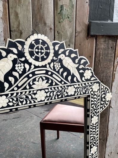 Inlay mirror