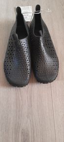 Swim shoes BNWT