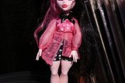 Monster High Draculaura G3 Reboot Doll Mattel 2022
