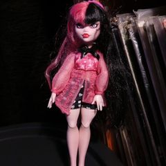 Monster High Draculaura G3 Reboot Doll Mattel 2022