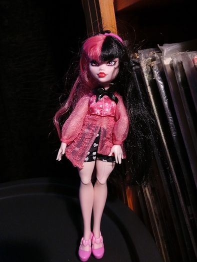Monster High Draculaura G3 Reboot Doll Mattel 2022