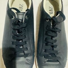 casual shoes