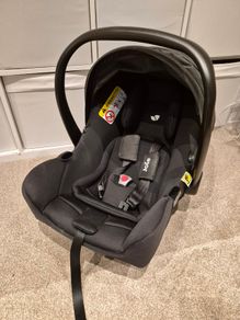 Baby carseat from newborn Joie