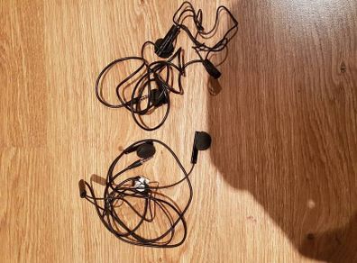 HTC RC E160 3.5mm Stereo Headset with Music Controls - Black